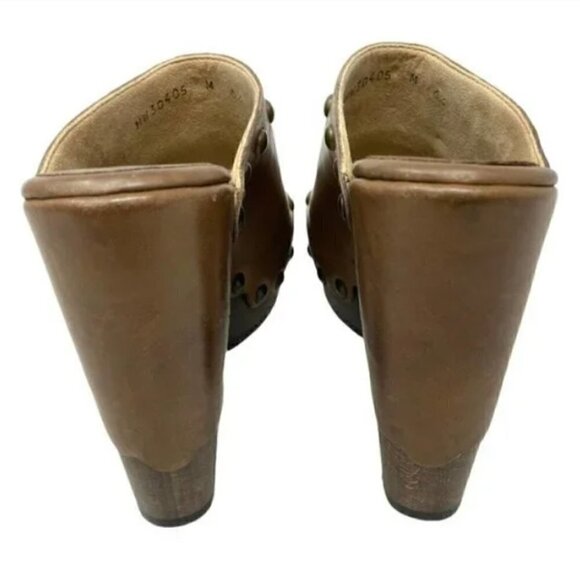 Stuart Weitzman Sequoia Brown Leather Studded Open Toe Wood Clogs - Size 6.5 - Picture 6 of 9
